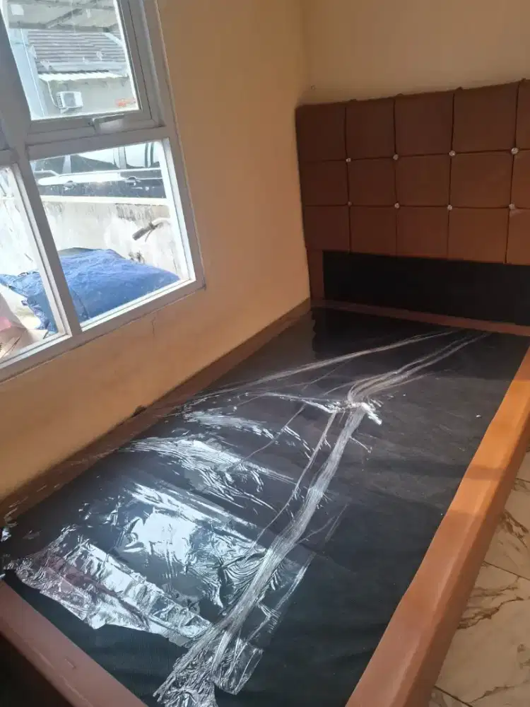 Dijual Murah Dipan + kasur