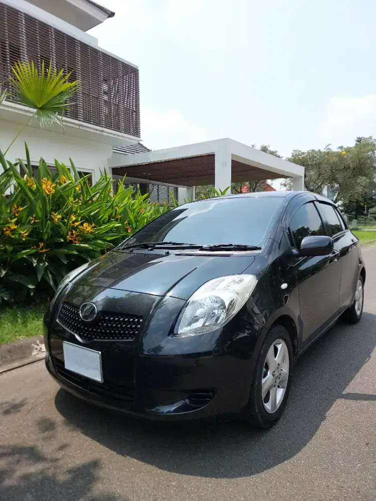 RARE Toyota Vitz CBU Yaris 2005 2006