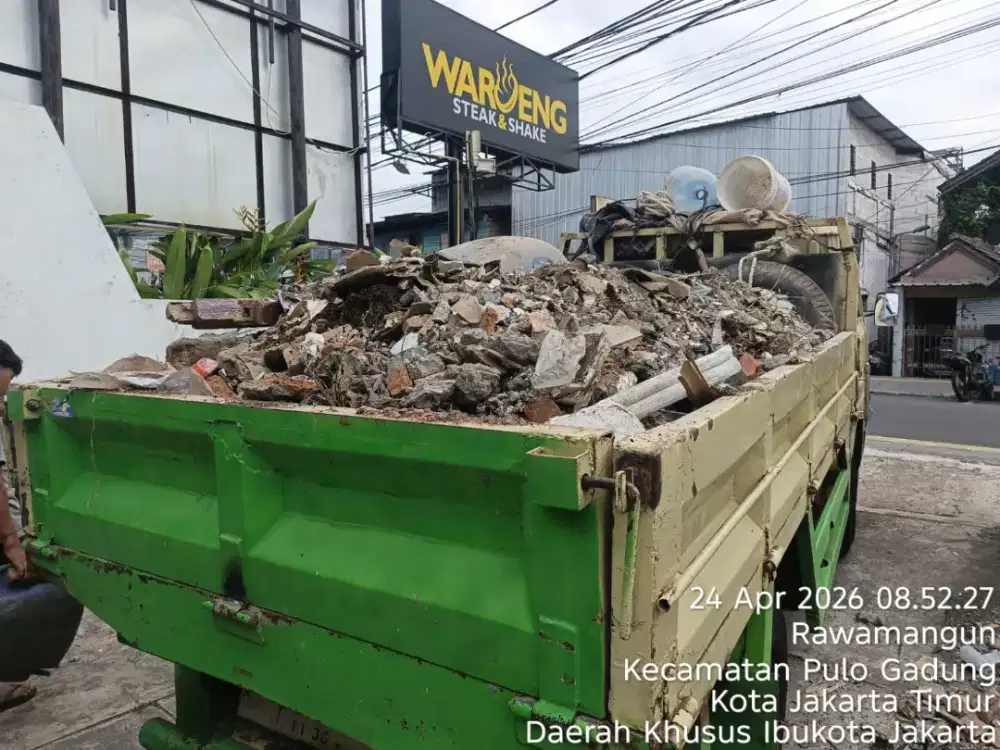 Jasa buang puing dan pengurugan