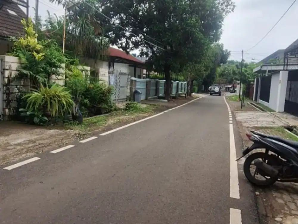 Rumah Hitung Tanah Lokasi Sangat Premium di Kebayoran Baru