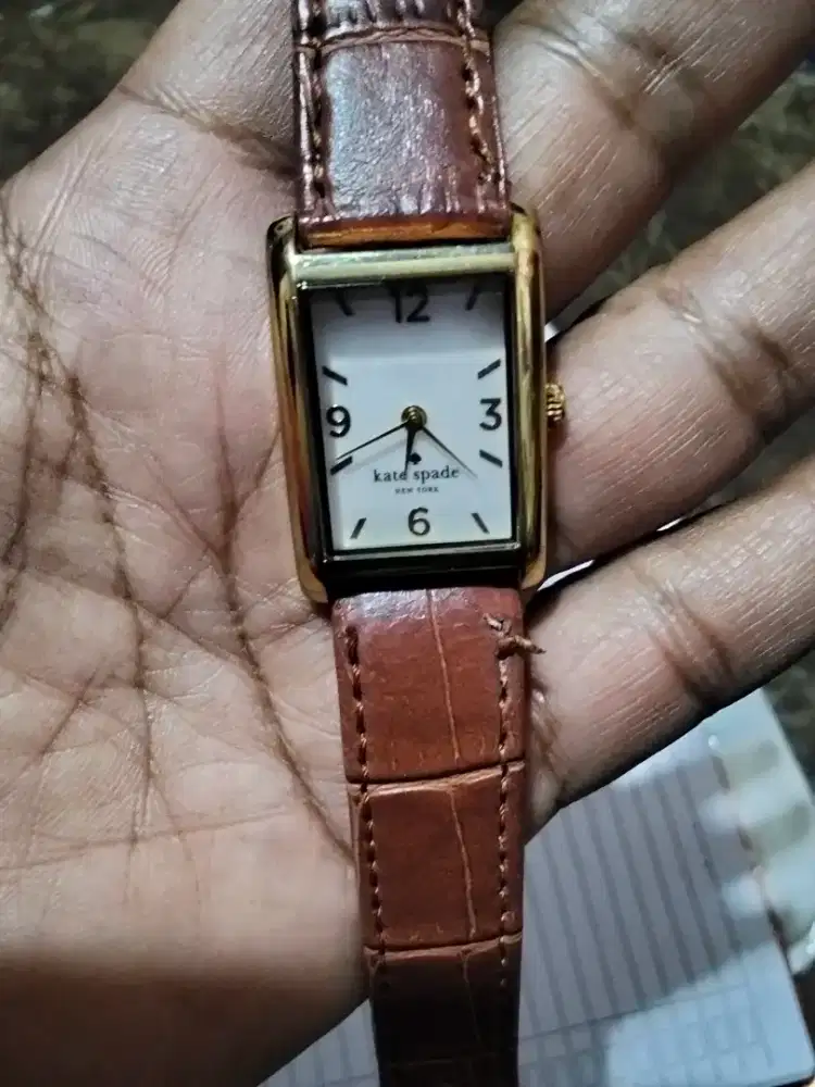 Jual jam tangan Kate spedy masih seperti baru