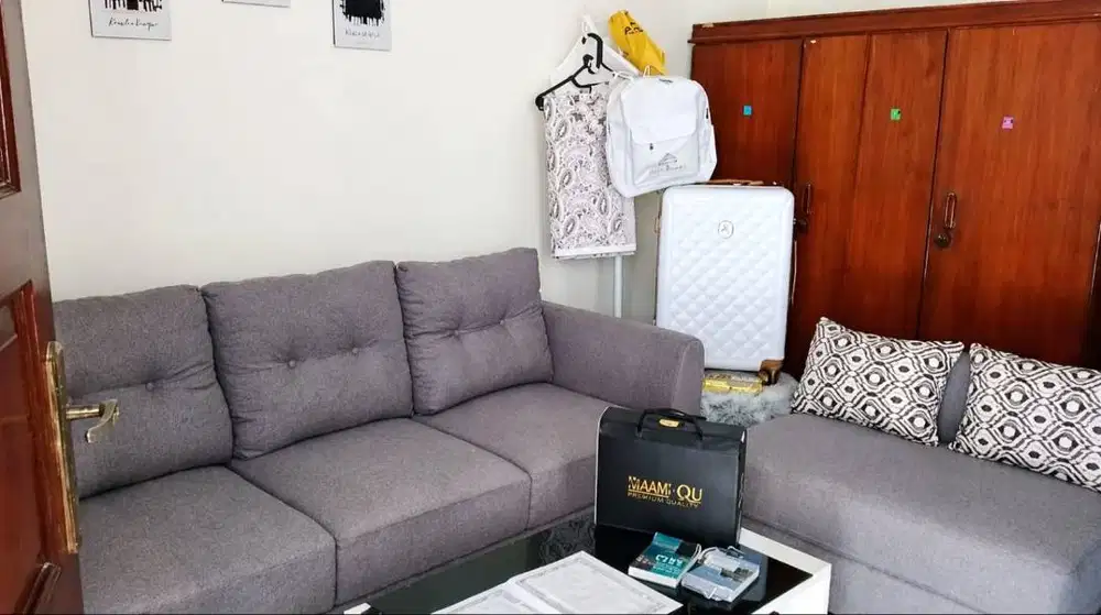 Kursi sofa full set dengan mejanya