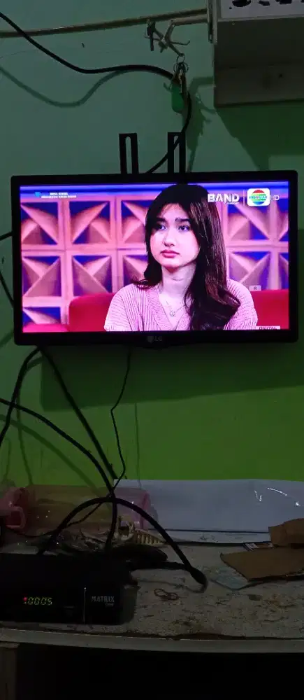 Tv led LG 20inc + stb