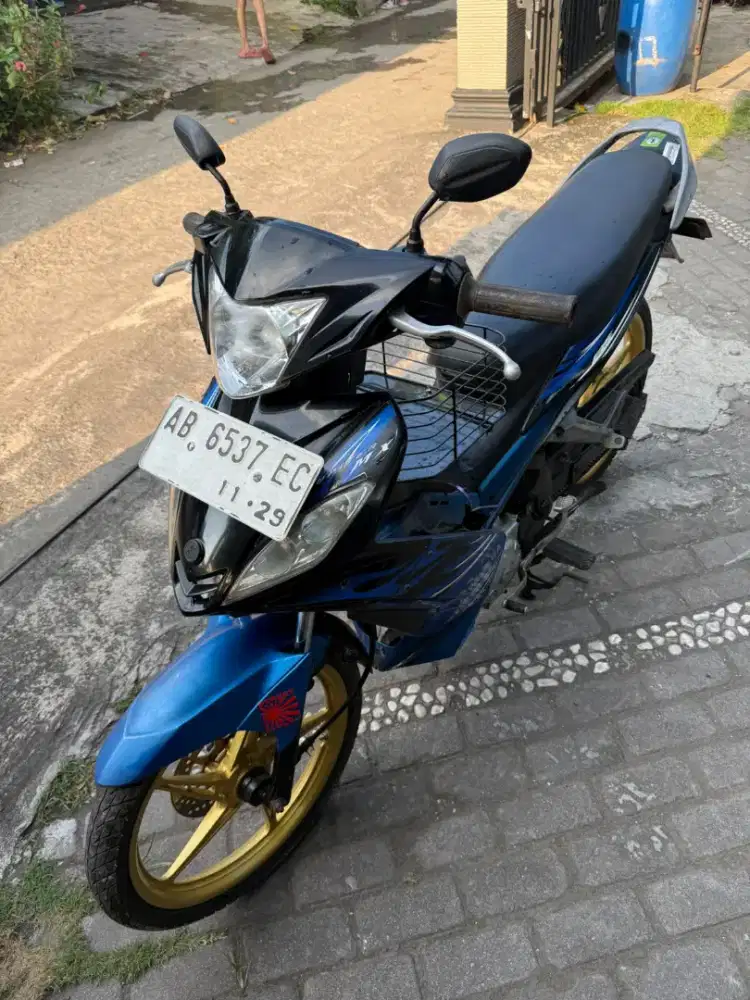 Jupiter MX THN 2009 plat AB Kulon Progo