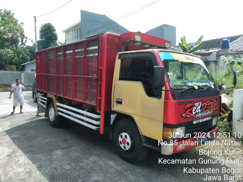 Sewa truk pindahan rumah kantor apartement kos2an gudang dll