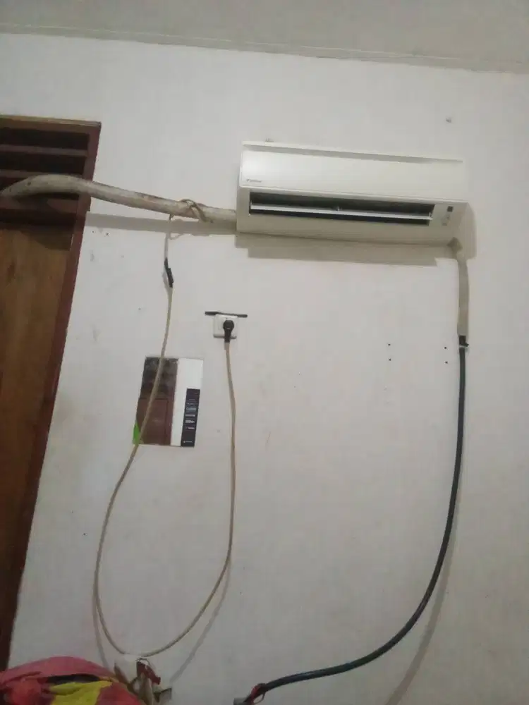 AC Daikin ½ PK terawat