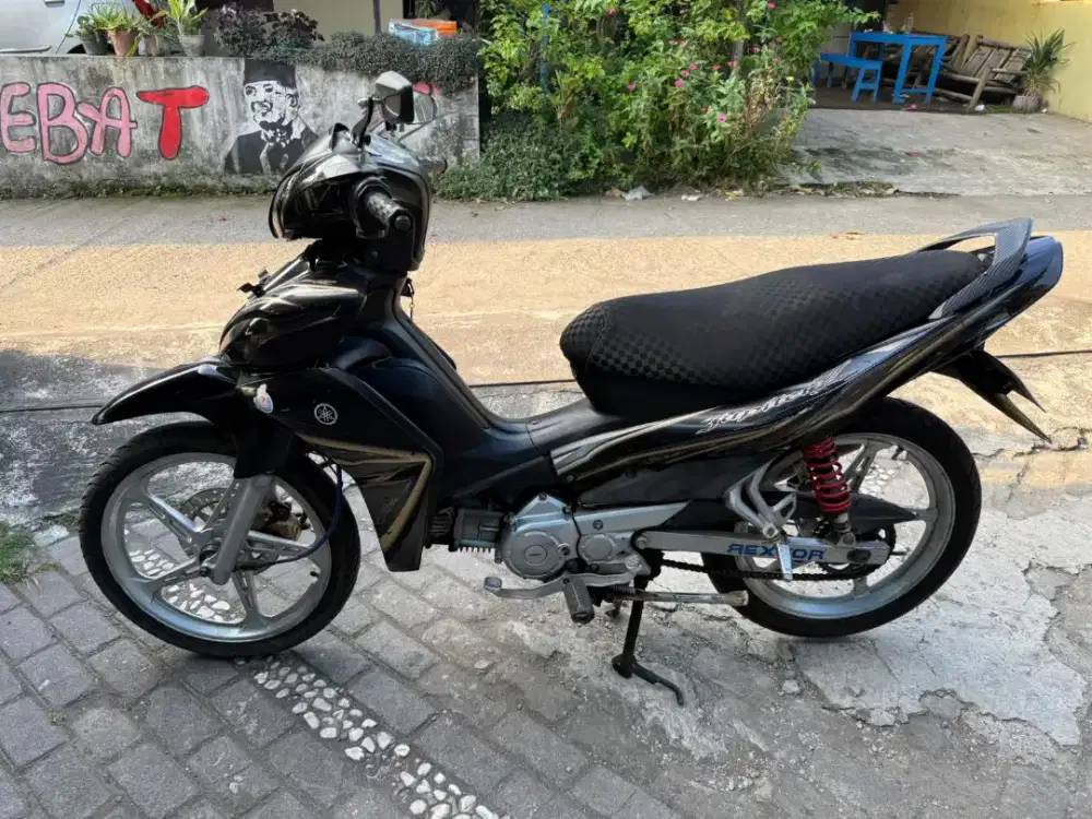 Jupiter Z THN 2009 plat AB Bantul