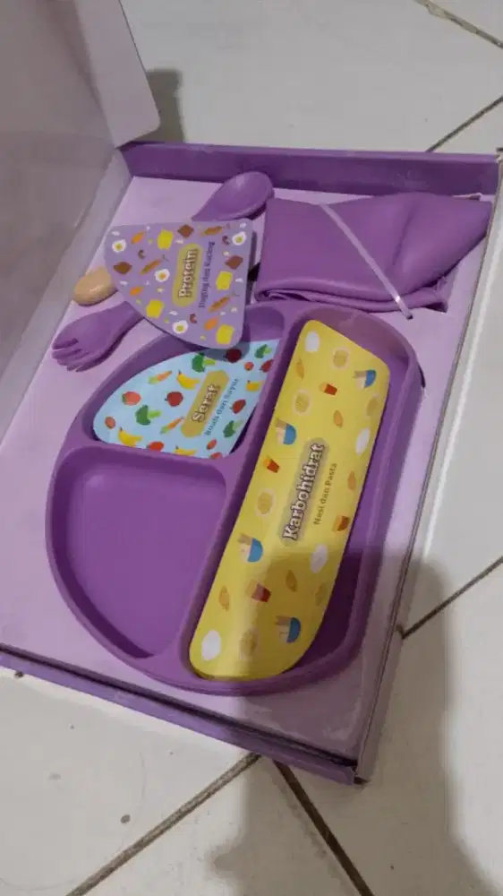 Tempat makan bayi 1set silicon