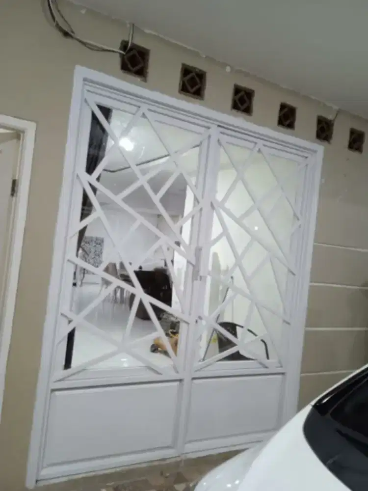 Teralis minimalis pengaman bahan besi berbagai motif