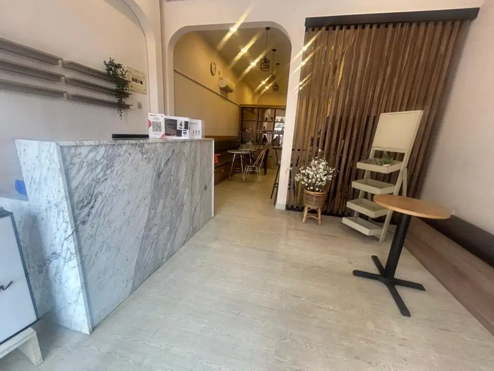 Perlengkapan salon dan cafe