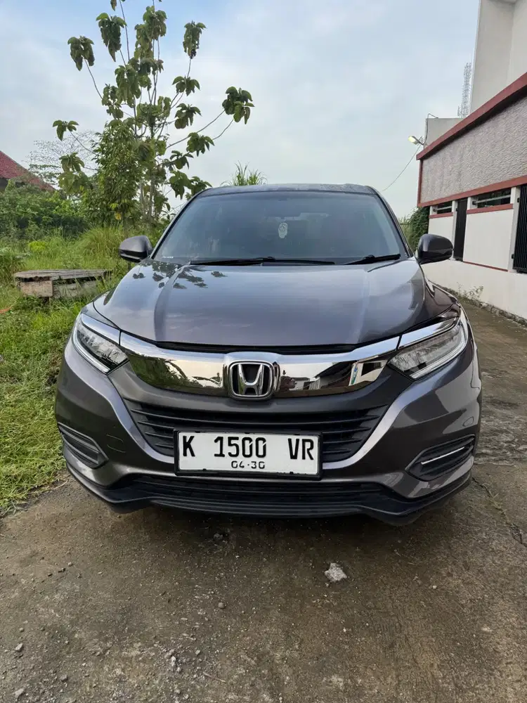 Hrv se 2020 warna abu abu