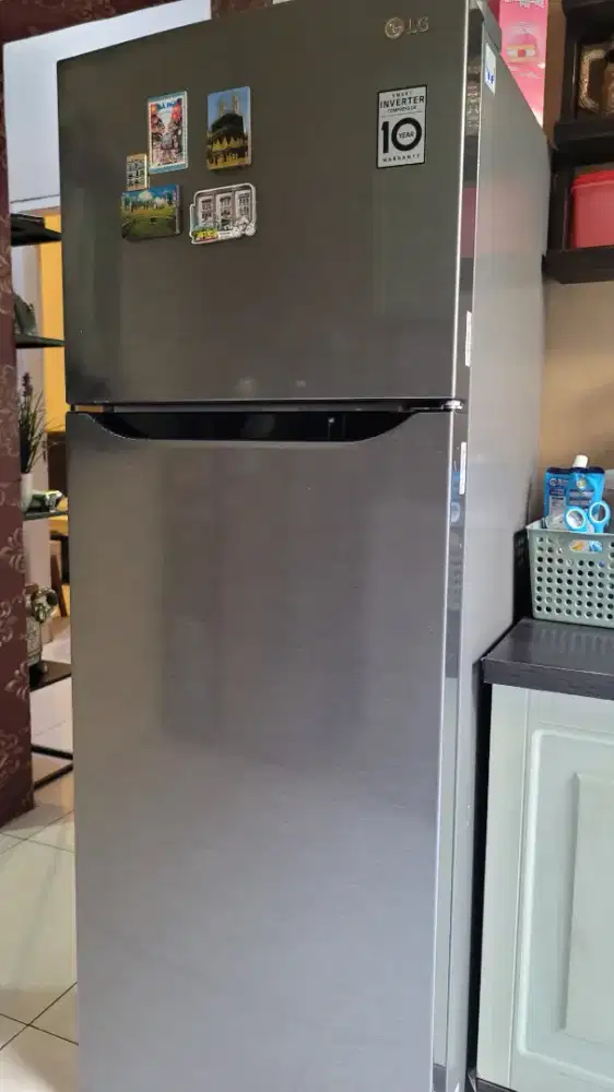 Lemari Es LG MODEL GN-B215SOMT