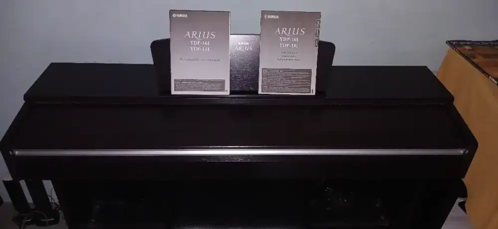 Yamaha piano ydp 141