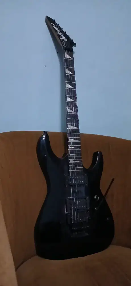 Gitar Jackson reverse