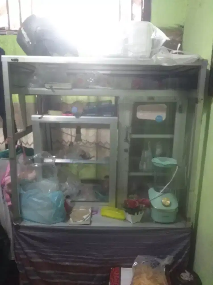 Etalase siap pakai