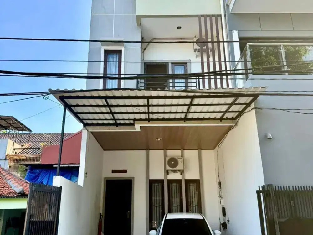 Rumah Minimalis 3,5 Lantai Jelambar Kav Polri Dijual Harga Murah Semi Furnished Siap Huni Bagus Tidak Banjir Lokasi Strategis Jakarta Barat