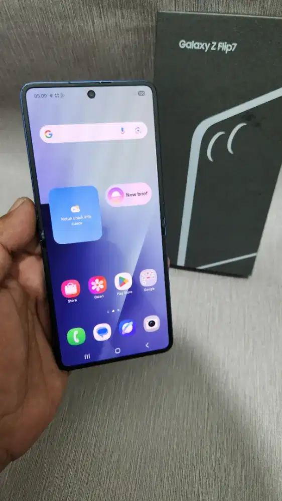 Samsung Galaxy Z Flip7 5G 
Ram 12/512GB