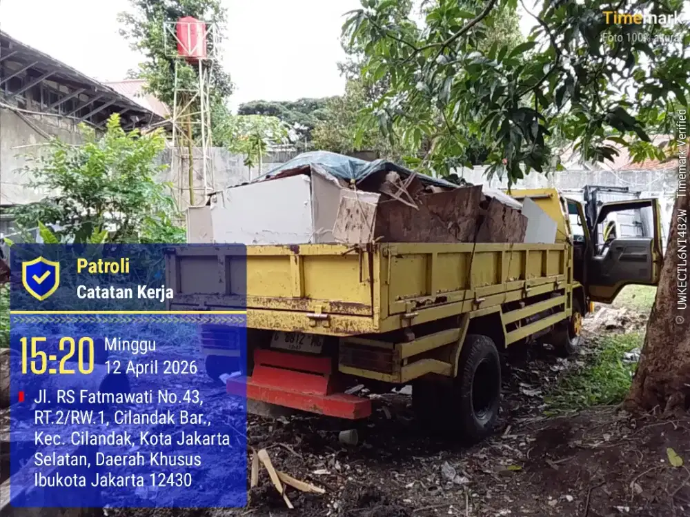 Tukang buang puing sampah dll