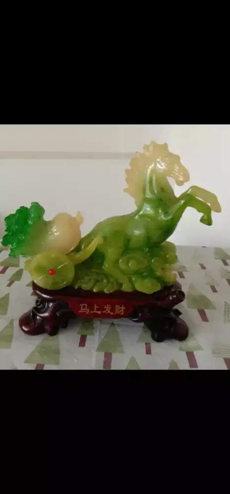 Jual hiasan meja Giok Hijau Kuda