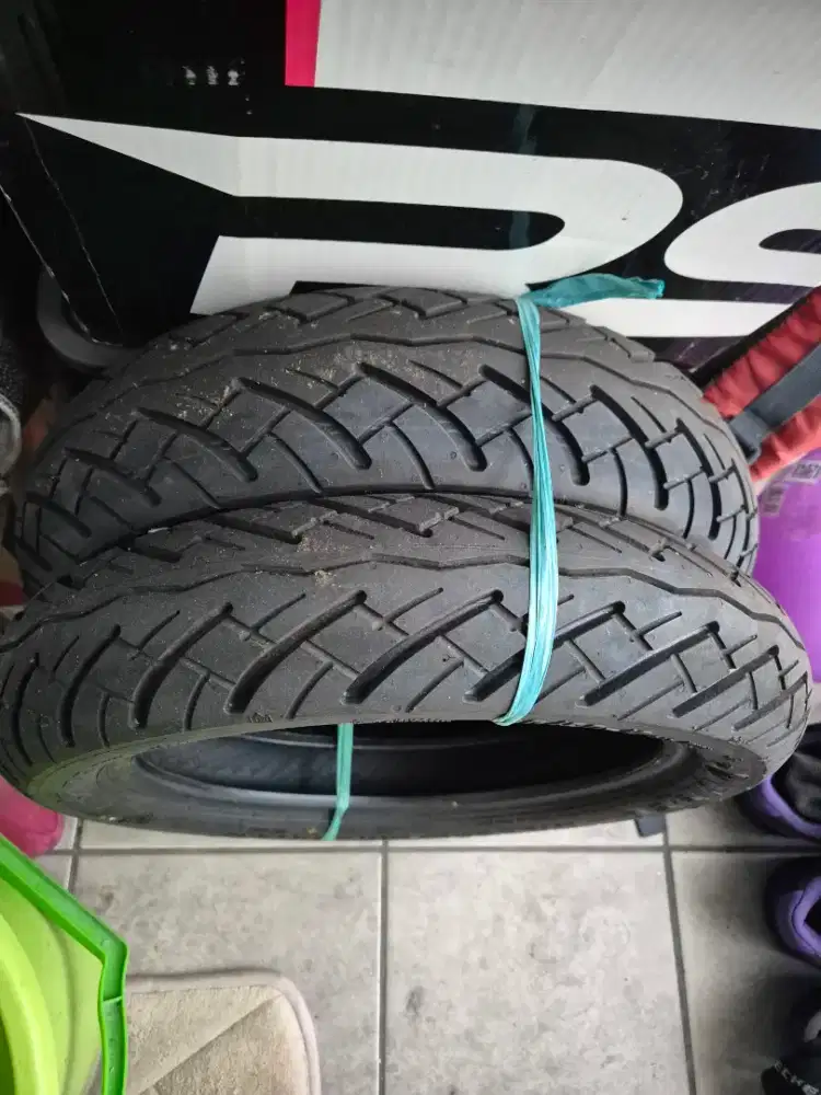 Ban Motor 90/90-12 dan 100/80-12