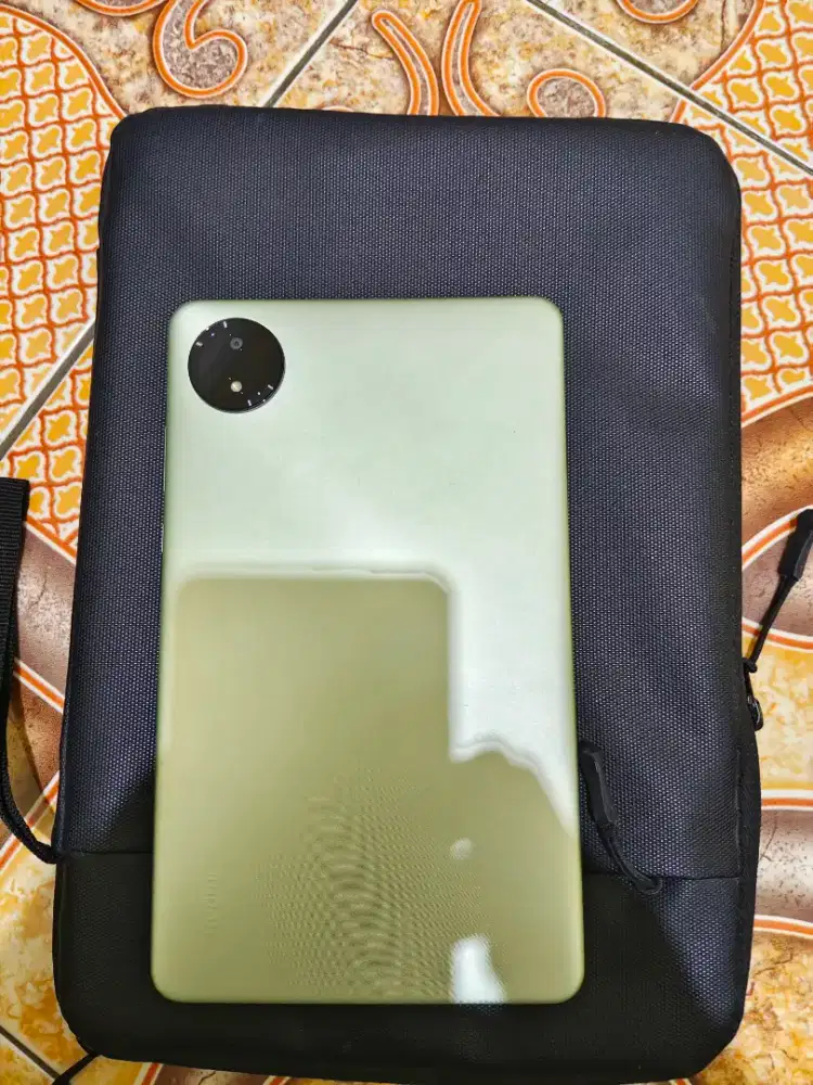 JUAL REDMI PAD SE 8,7 4/128 (KONDISI LIKE NEW)