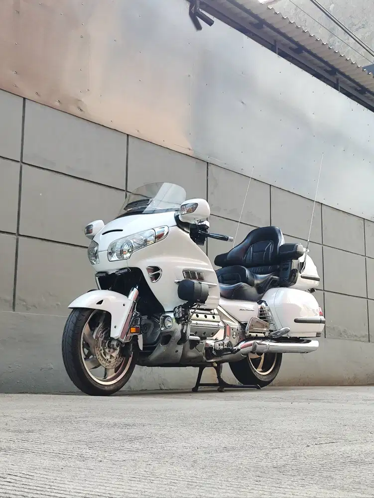 HONDA GOLDWING GL 1800 2011 FULLPAPER FULL SPEC SANGAT ISTIMEWA