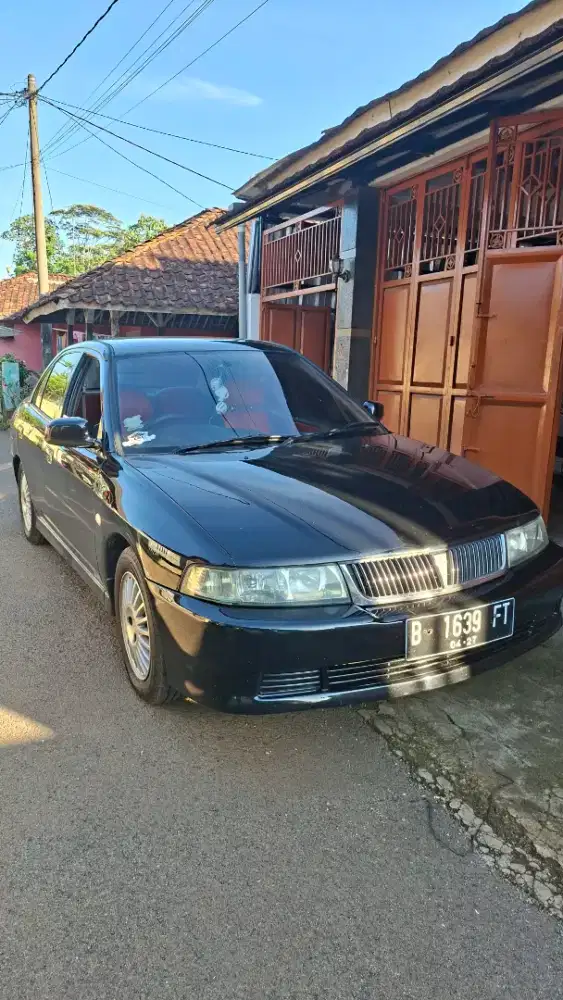 Mitsubishi Lancer 1.6 MT