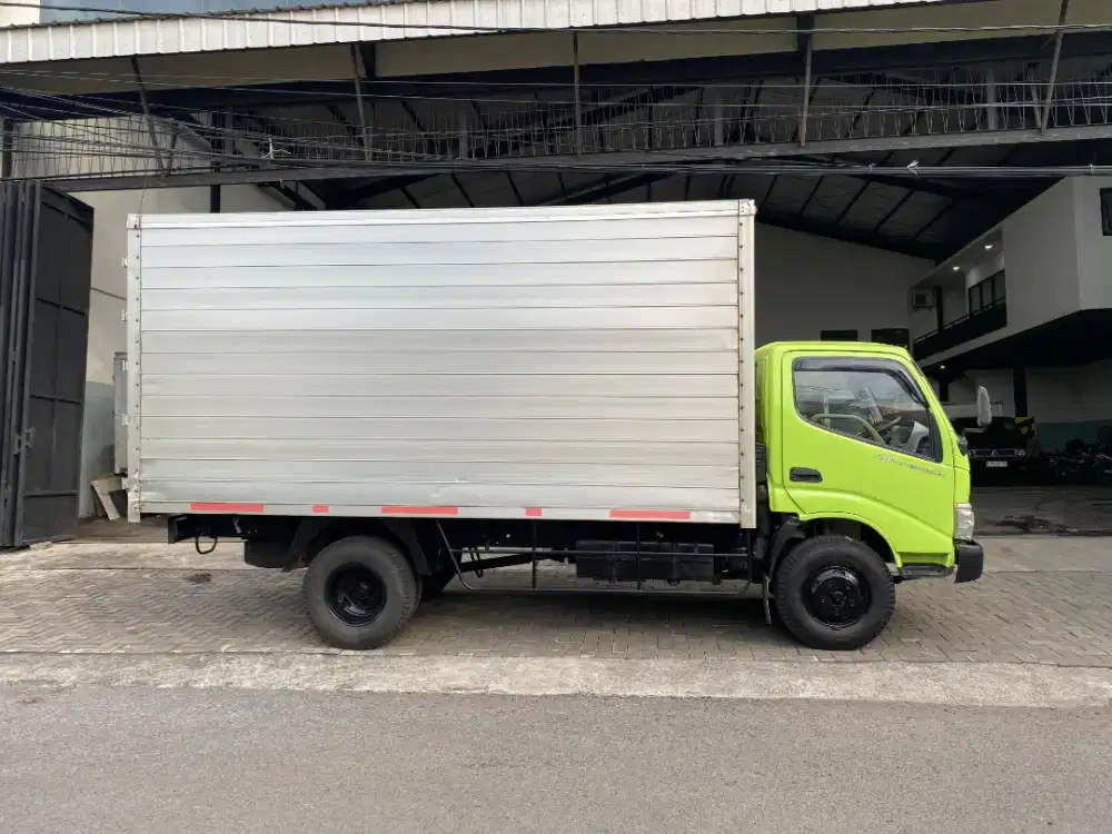 Truk Hino 6rd Th2011 Box Jumbo Antik!!