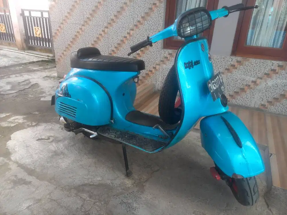 For sale vespa bajaj deluxe