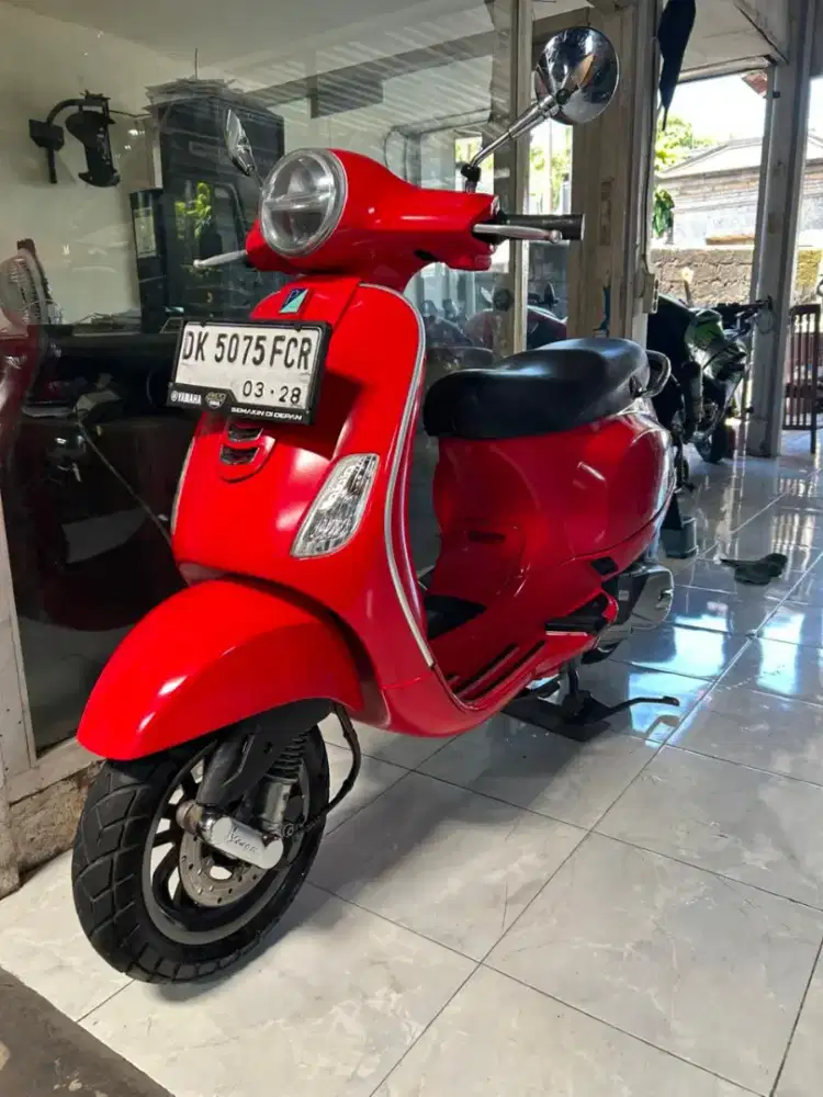 DP 500K/ BUNGA MENURUN 2% / PIAGGIO VESPA LX 125 TAHUN 2022