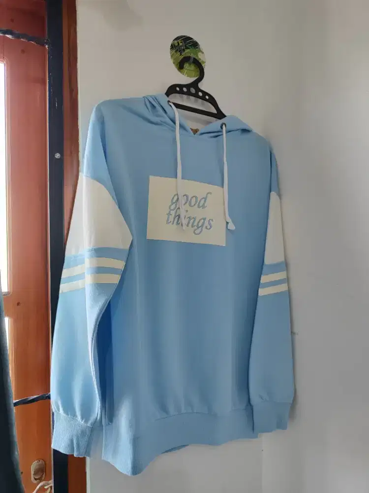 Jaket/hoodie olahraga wanita