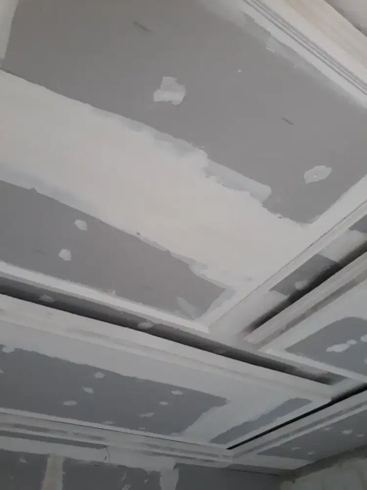 Tukang Pasang Plafon dan Partisi Gypsum. Kontraktor Bangun Rumah Mewah