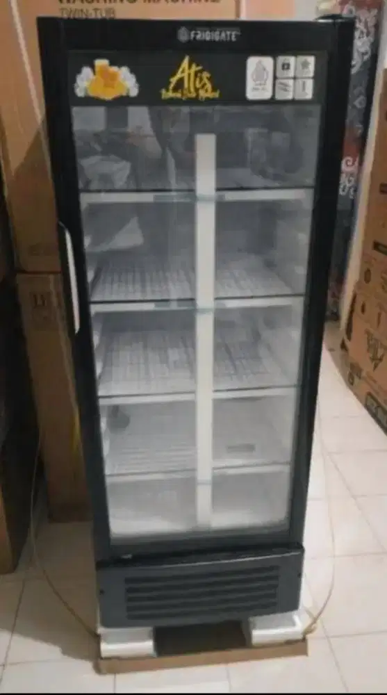 Jual Showcase baru murah