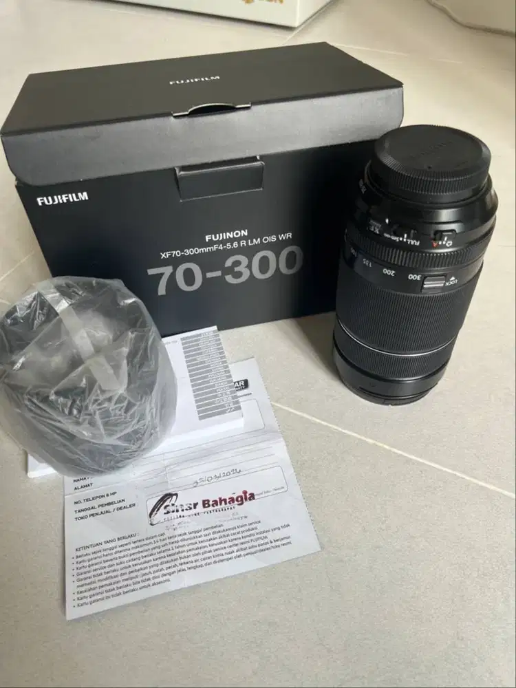 FUJIFILM XF 70-300mm f/4-5.6 R LM OIS WR Lensa Kamera Garansi Lama