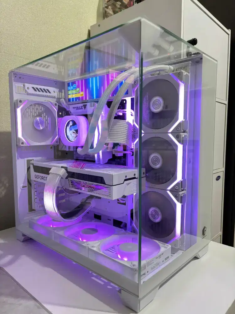 PC Gaming RTX 4070 Super (full white)