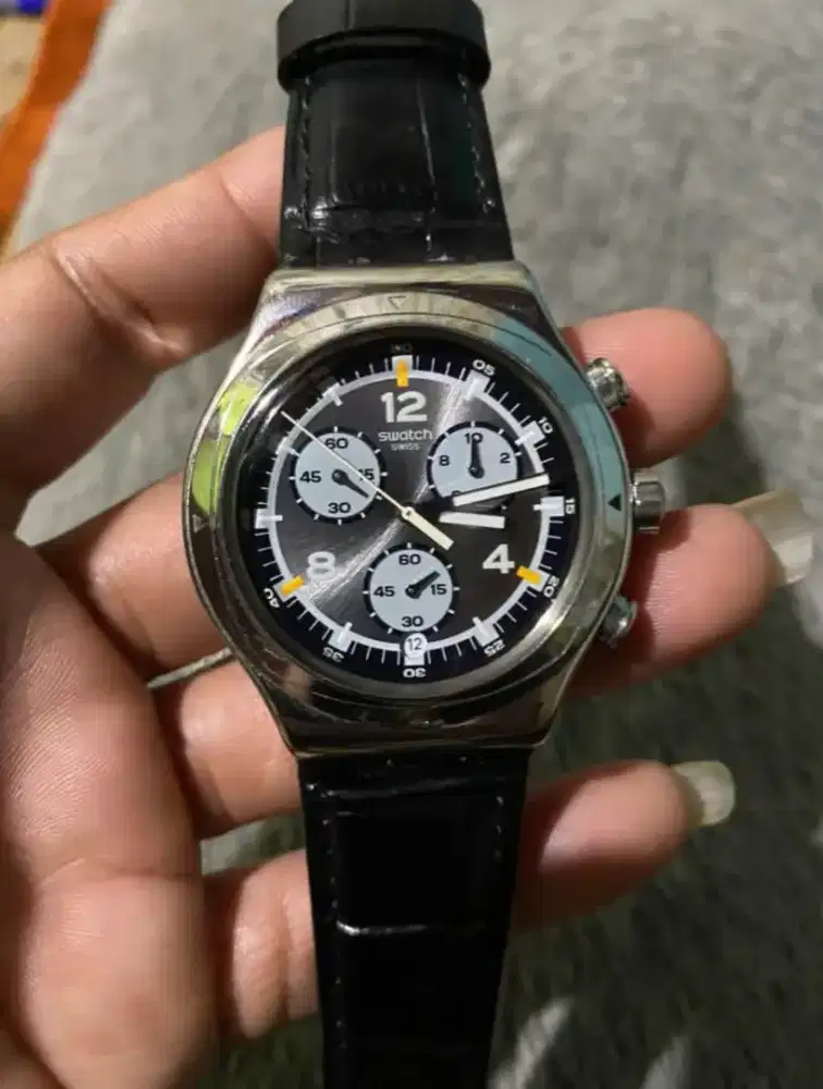 Jam Tangan Swatch YVS453MB