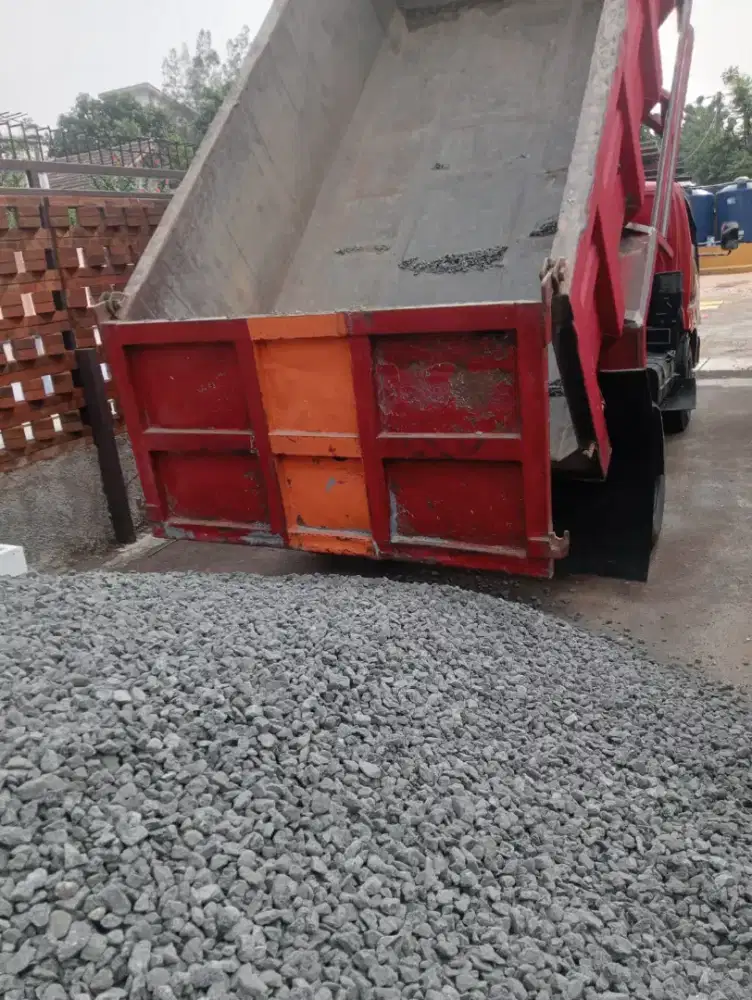 Sirdam batu belah makadam split Abu batu pasir pasang