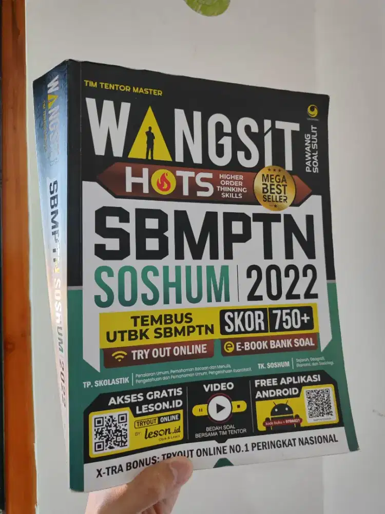 BUKU WANGSIT SBMPTN SOSHUM 2022. SOAL HOTS
