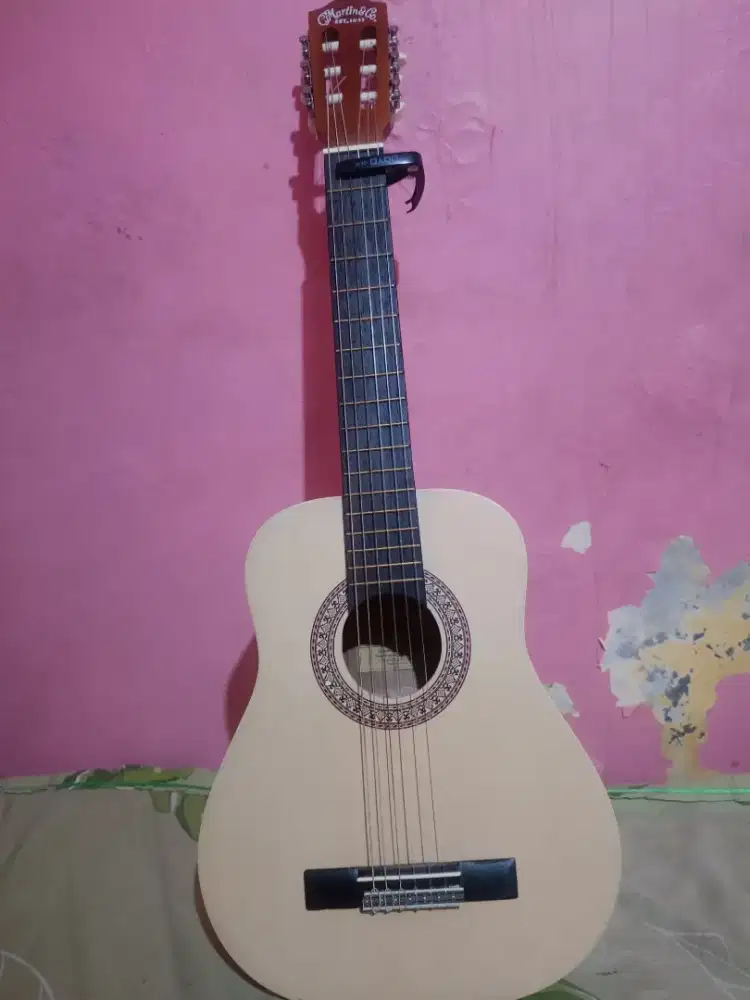 GITAR MARTIN NYLON