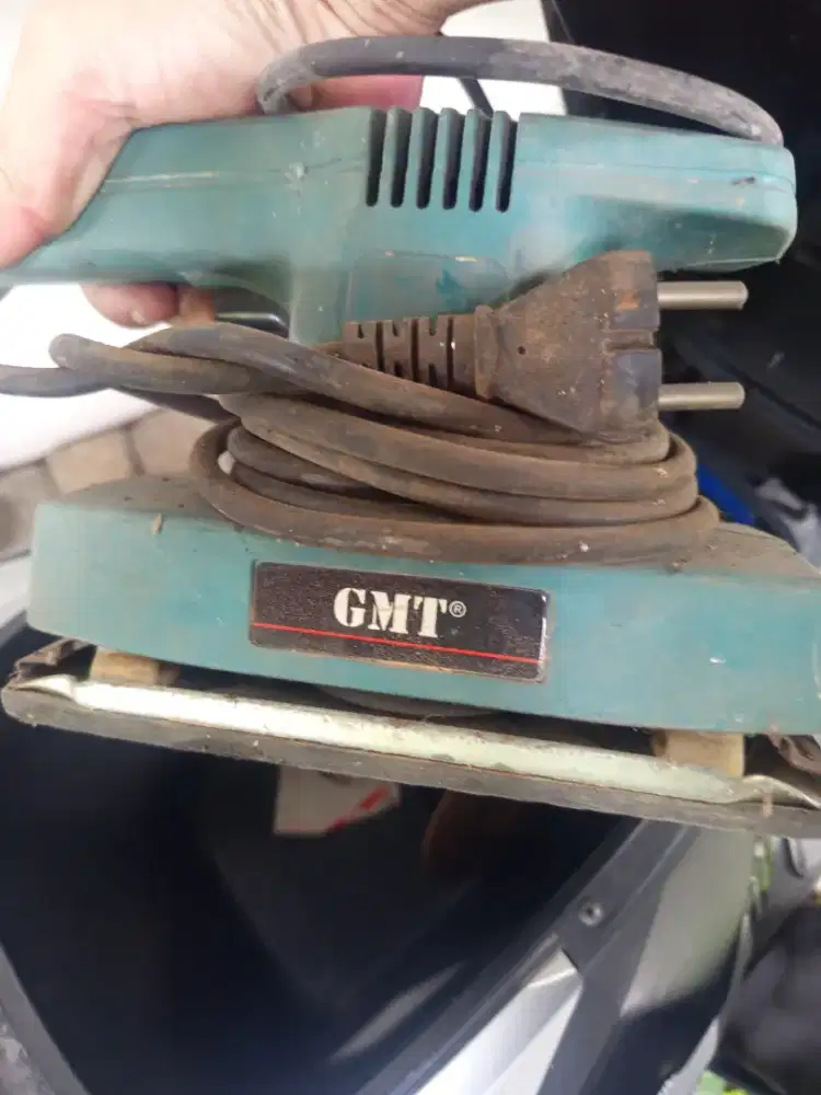 Mesin bor dan mesin amplas