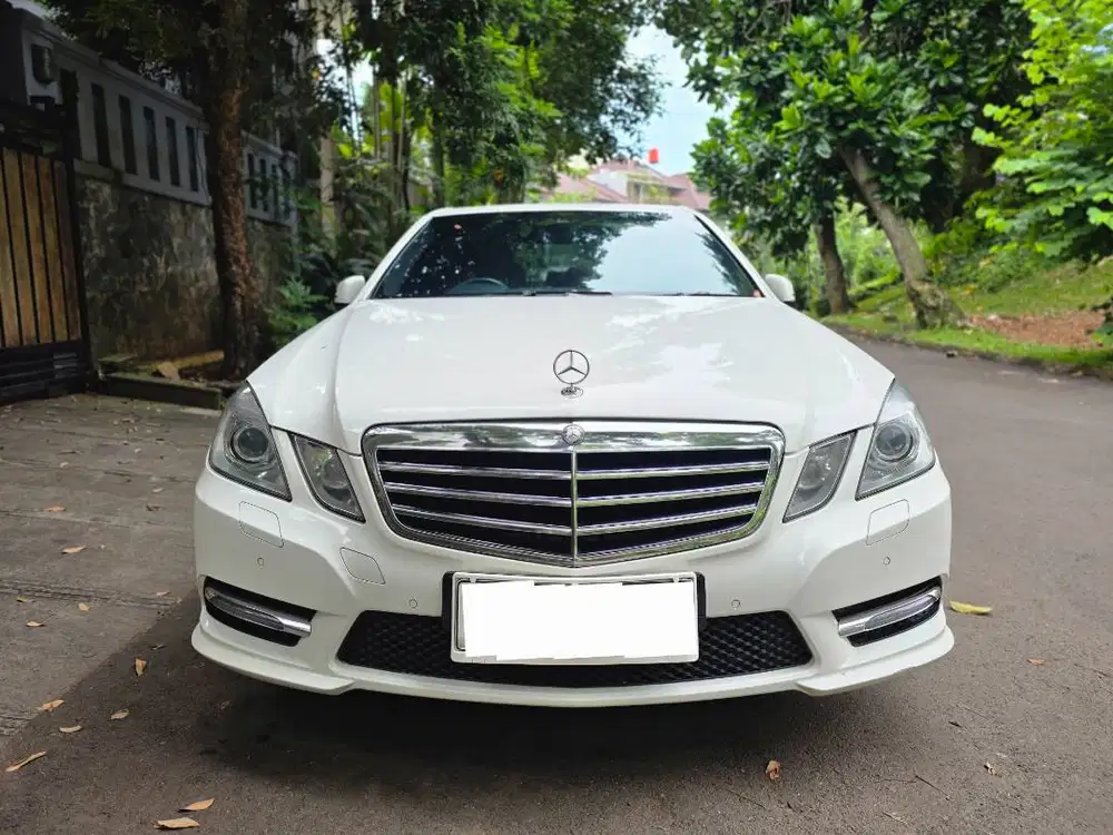 Mercy E250 AMG 2013 - White on Brown - Siap Pakai
