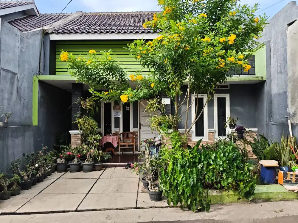 Jual Cepat! Rumah Siap Huni 2 KT LT 93 LB 75 Garasi Bisa KPR Lokasi Ny