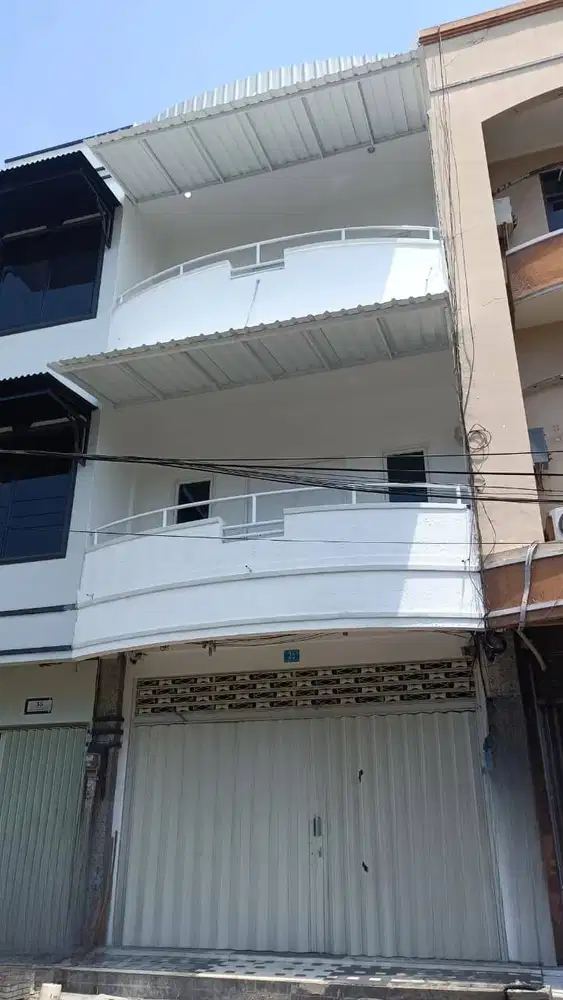 Disewakan Ruko  Komersial Siap Pakai Raya Klampis Jaya Surabaya