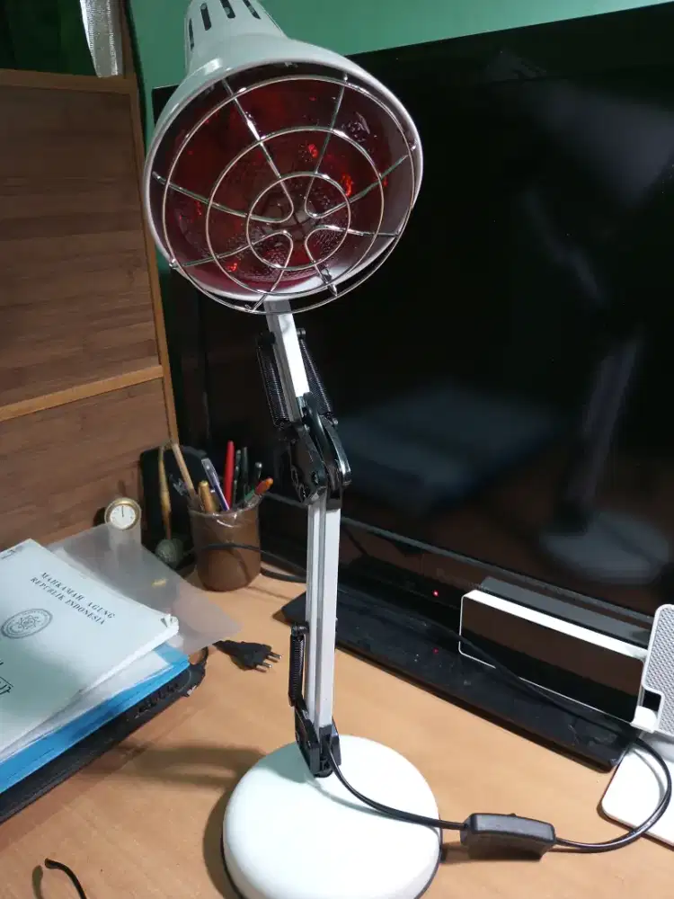 LAMPU KESEHATAN INFRA RED