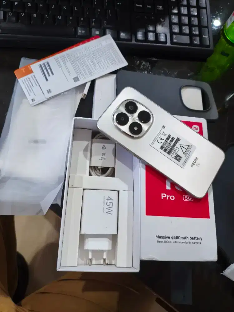 Redminote 15 Pro 5G 8+8/256gb komplit ori mulus garansi panjang