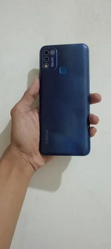 Infinix hot 11play ram 4/64 nominus