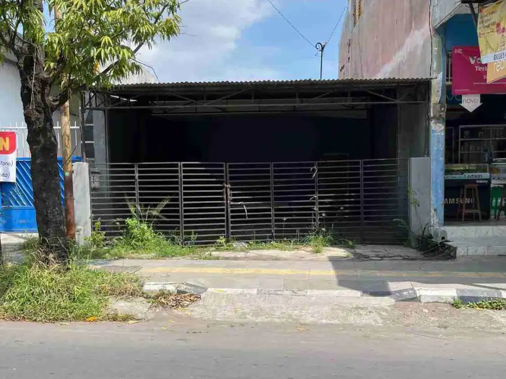 BREBES PASARBATANG RUKO STRATEGIS PINGGIR JALAN DEKAT ALUN-ALUN BREBES JUAL SEWA MURAH