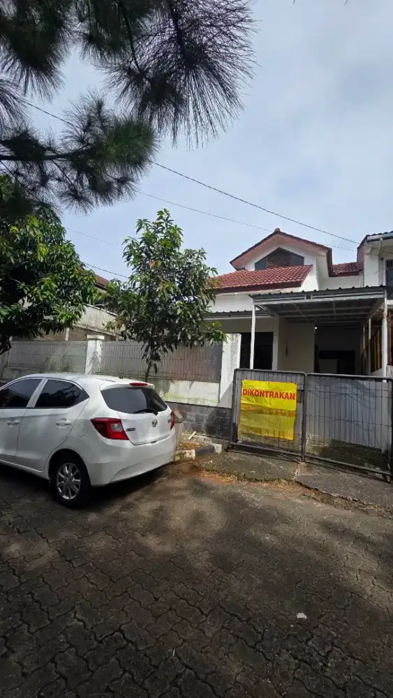 SEWA RUMAH SIAP HUNI BEBAS BANJIR DALAM KOMPLEK