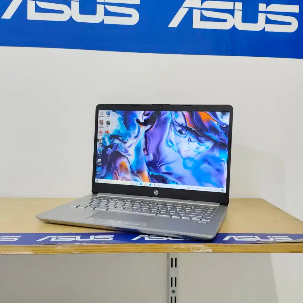 Laptop Second  HP 14s - CF0110TU Core  I3 - 7020U (8GB/SSD 256GB)