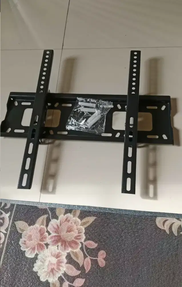 Bracket tv/briket tv/braket tv/breket tv/gantungan tv